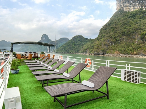 Halong Fantasea Cruise - 2 days 1 night on boat